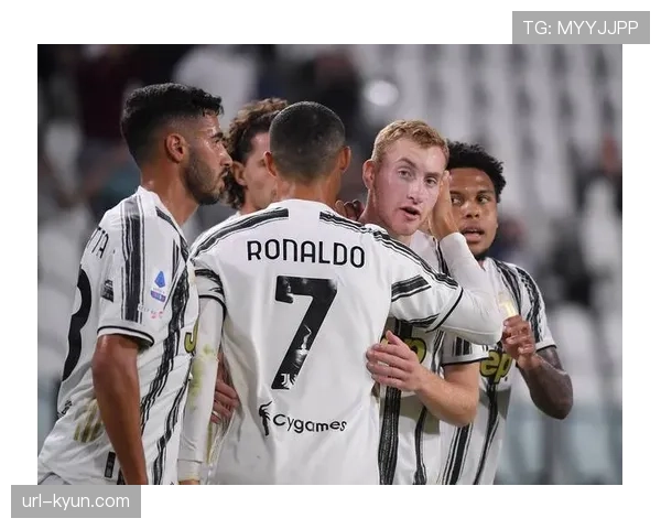 分析：欧冠官方App收集的用户行为数据，如何在不侵犯隐私下优化体验？